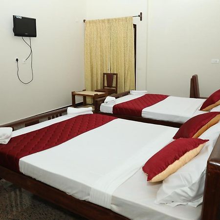 Hotel D'Europe Puduccseri Kültér fotó